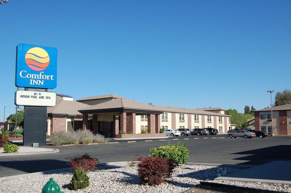Comfort Inn & Suites Near Fallon Naval Air Station מראה חיצוני תמונה