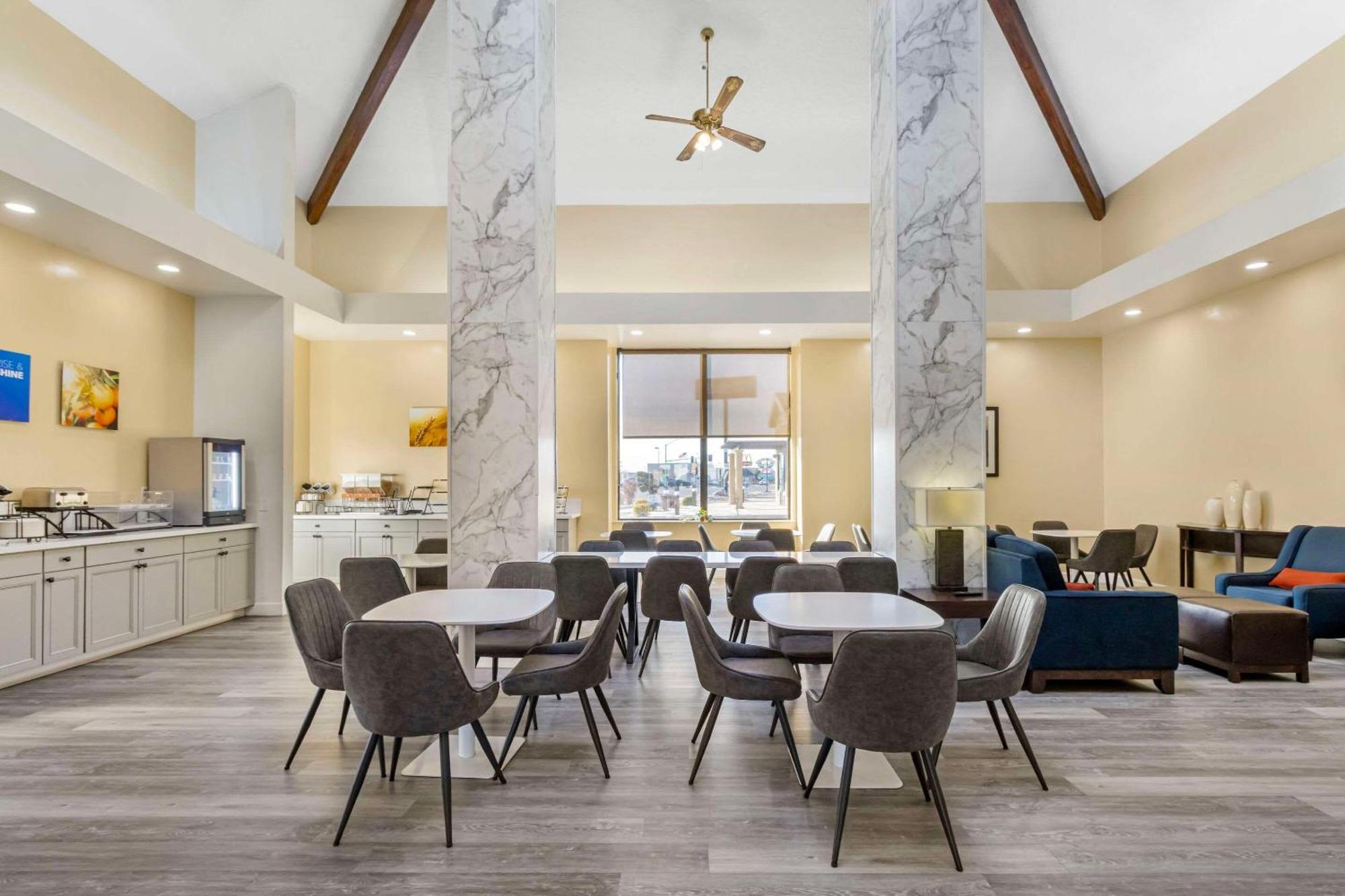 Comfort Inn & Suites Near Fallon Naval Air Station מראה חיצוני תמונה