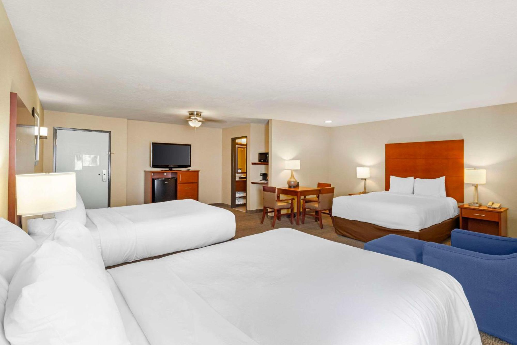 Comfort Inn & Suites Near Fallon Naval Air Station מראה חיצוני תמונה