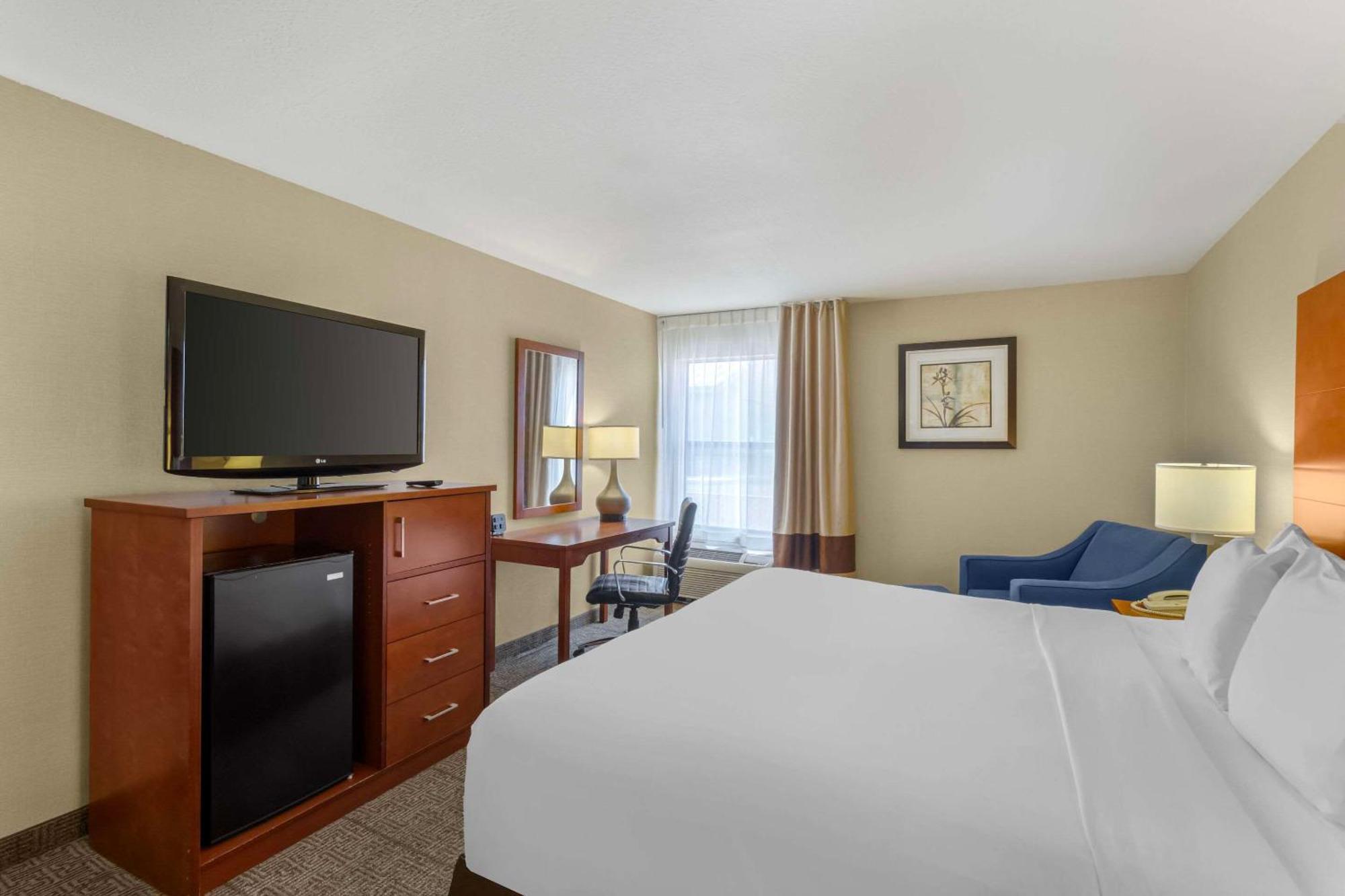 Comfort Inn & Suites Near Fallon Naval Air Station מראה חיצוני תמונה