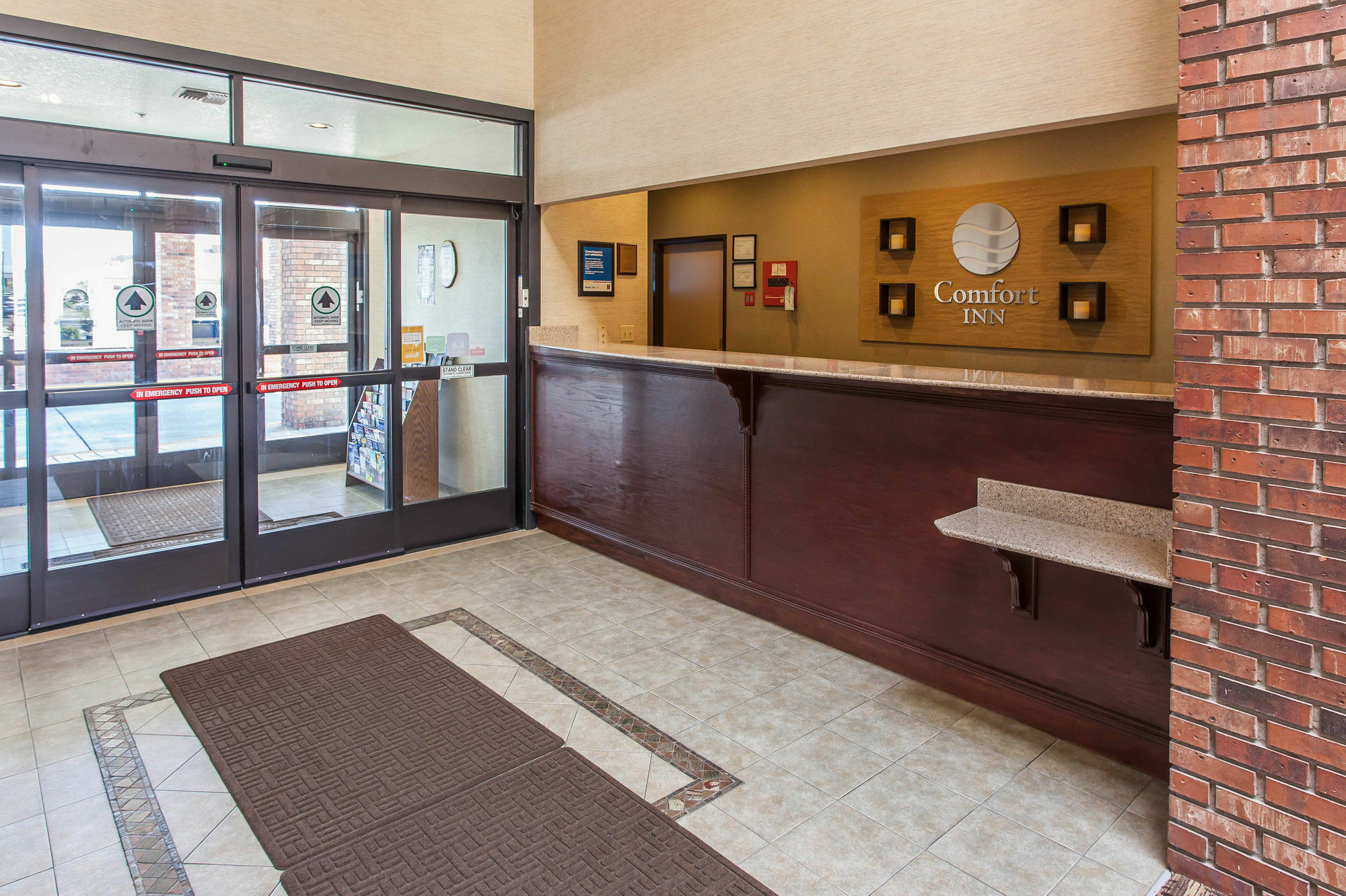 Comfort Inn & Suites Near Fallon Naval Air Station מראה חיצוני תמונה