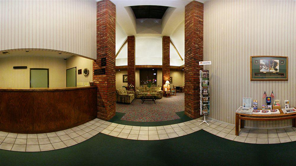 Comfort Inn & Suites Near Fallon Naval Air Station מראה חיצוני תמונה